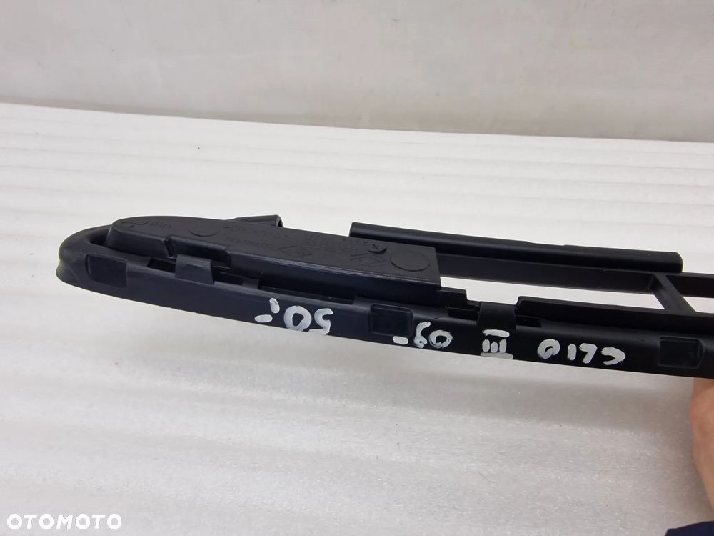 RENAULT CLIO III 3 LIFT 09-12 KRATKA ŚRODKOWA ZDERZAKA PRZEDNIEGO NR 019370 , NR AUKCJI K267 - 5