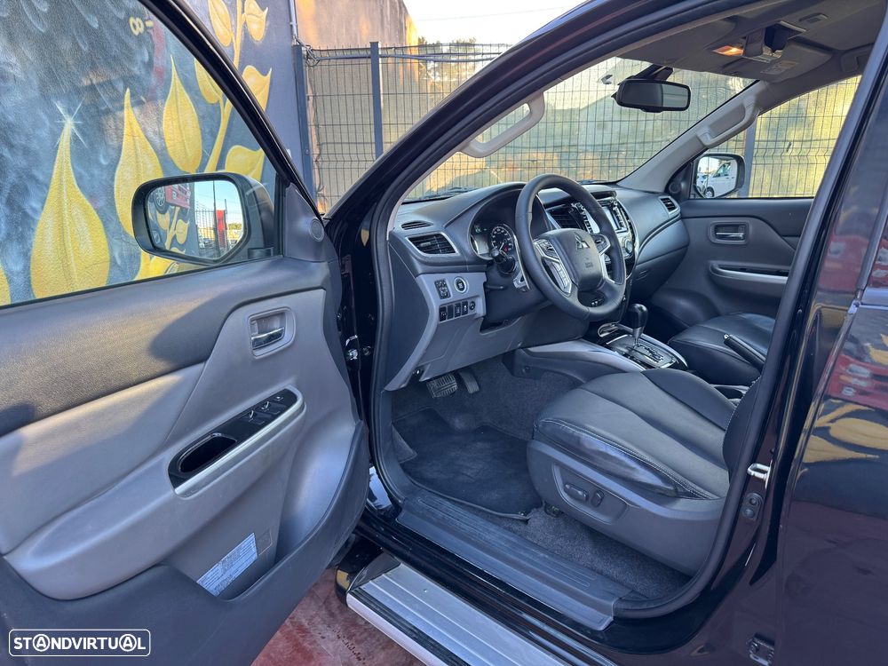 Mitsubishi L200 2.4 DI-D CD Instyle Strakar AT 4WD - 5
