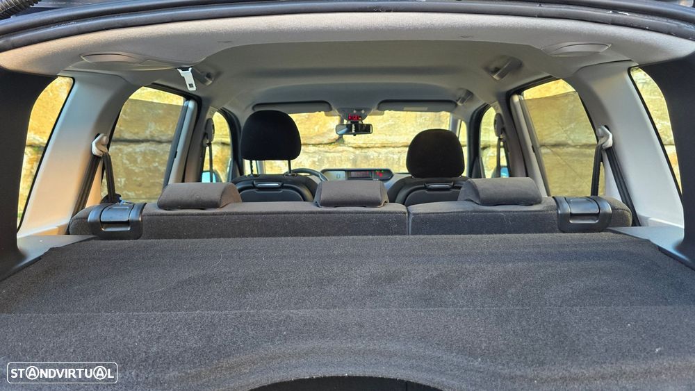 Citroën C3 Picasso 1.6 HDi Exclusive Airdream - 31