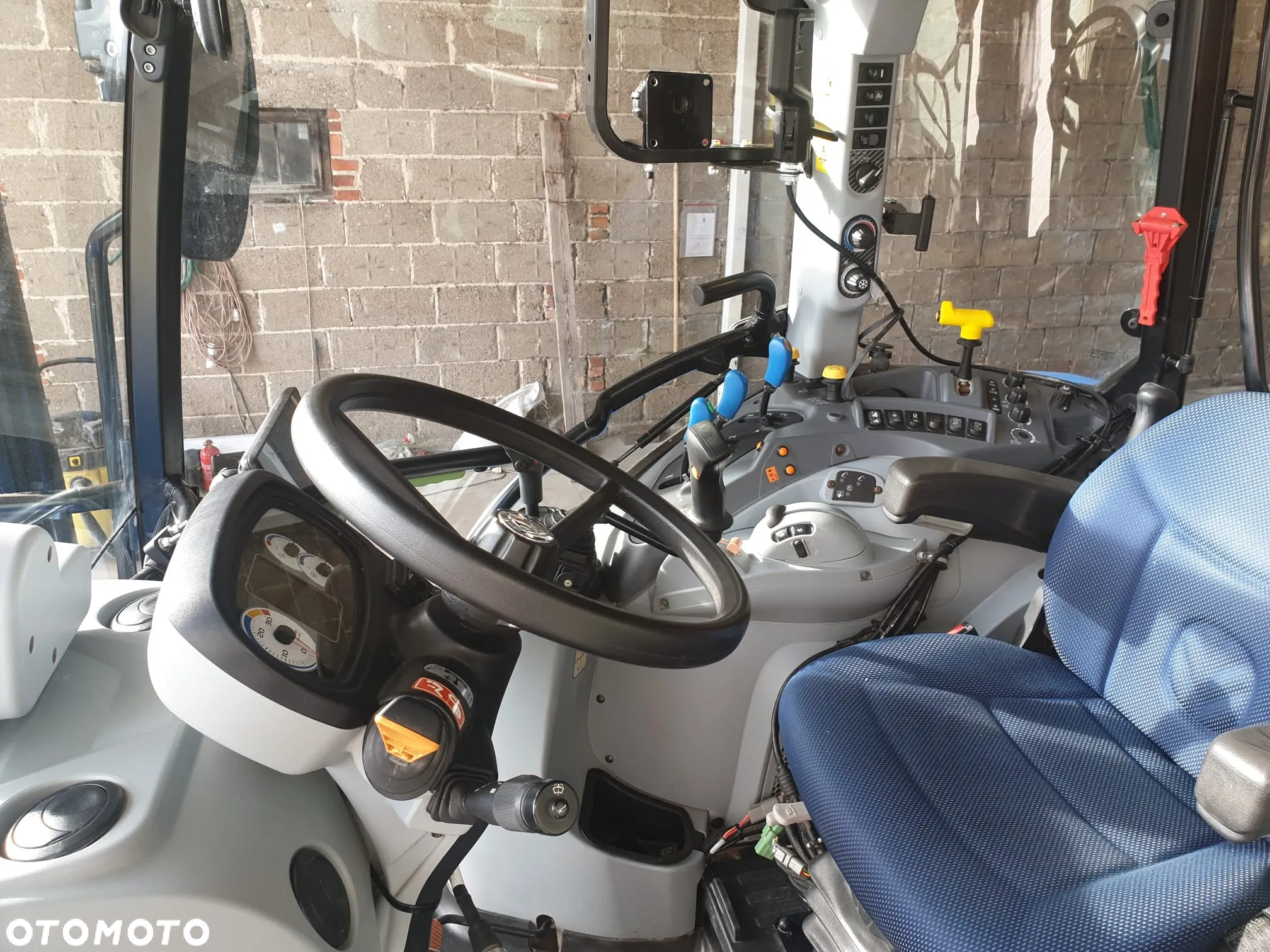 New Holland T5.120 Electro Command - 2