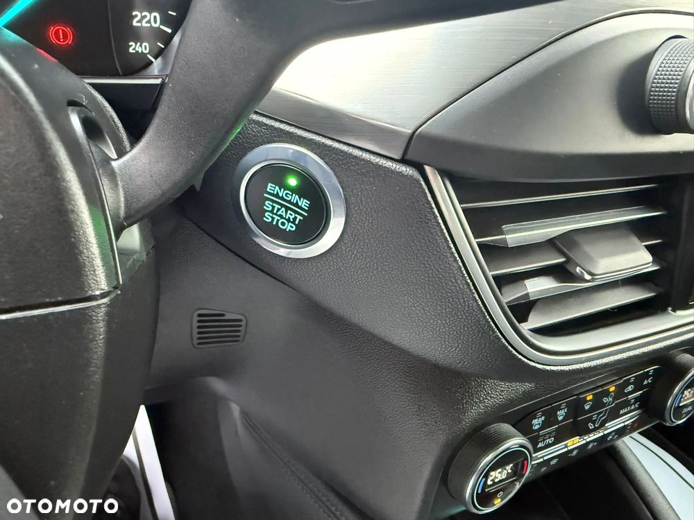 Ford Focus 1.0 EcoBoost Start-Stopp-System COOL&CONNECT - 38
