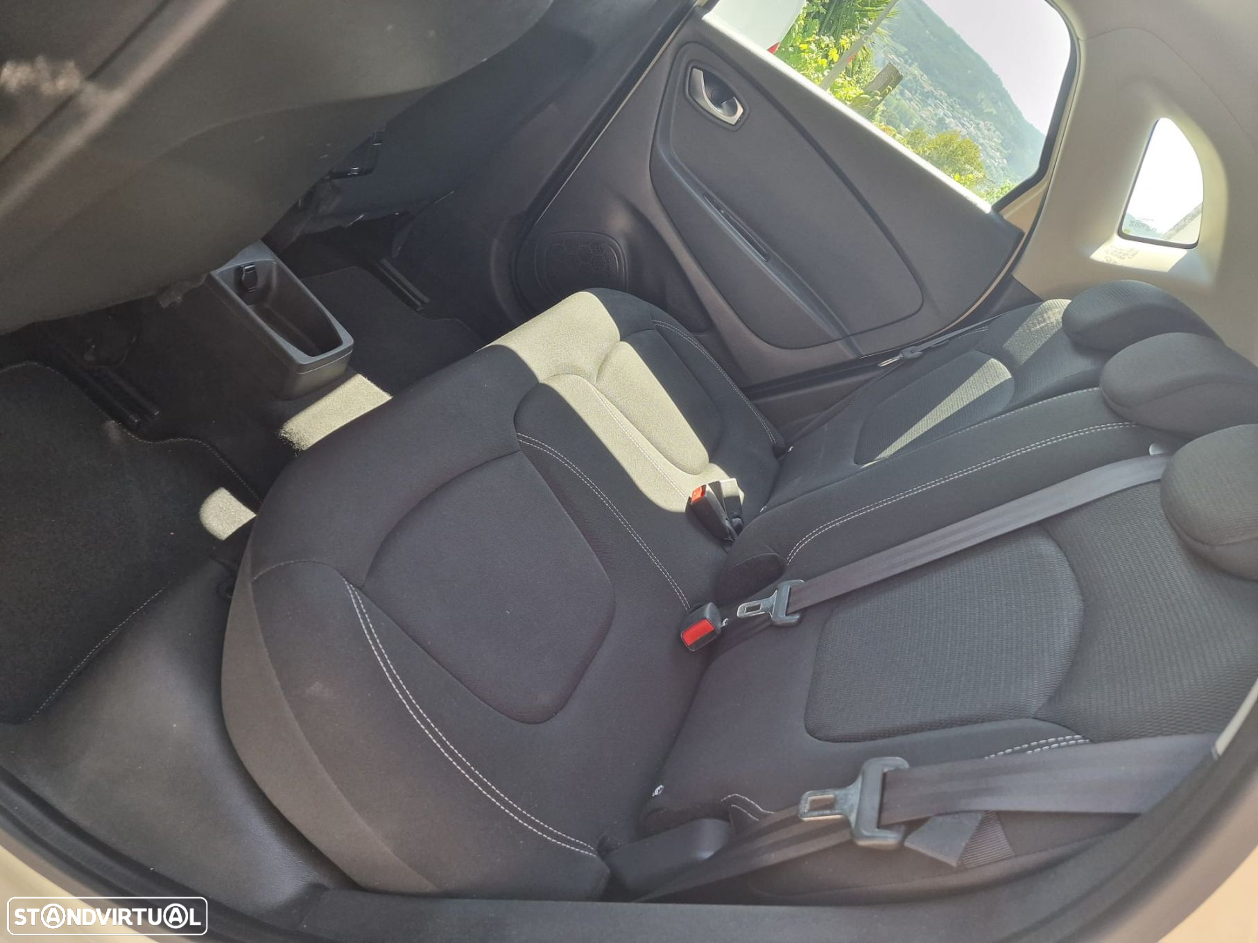 Renault Captur 1.5 dCi Exclusive - 33