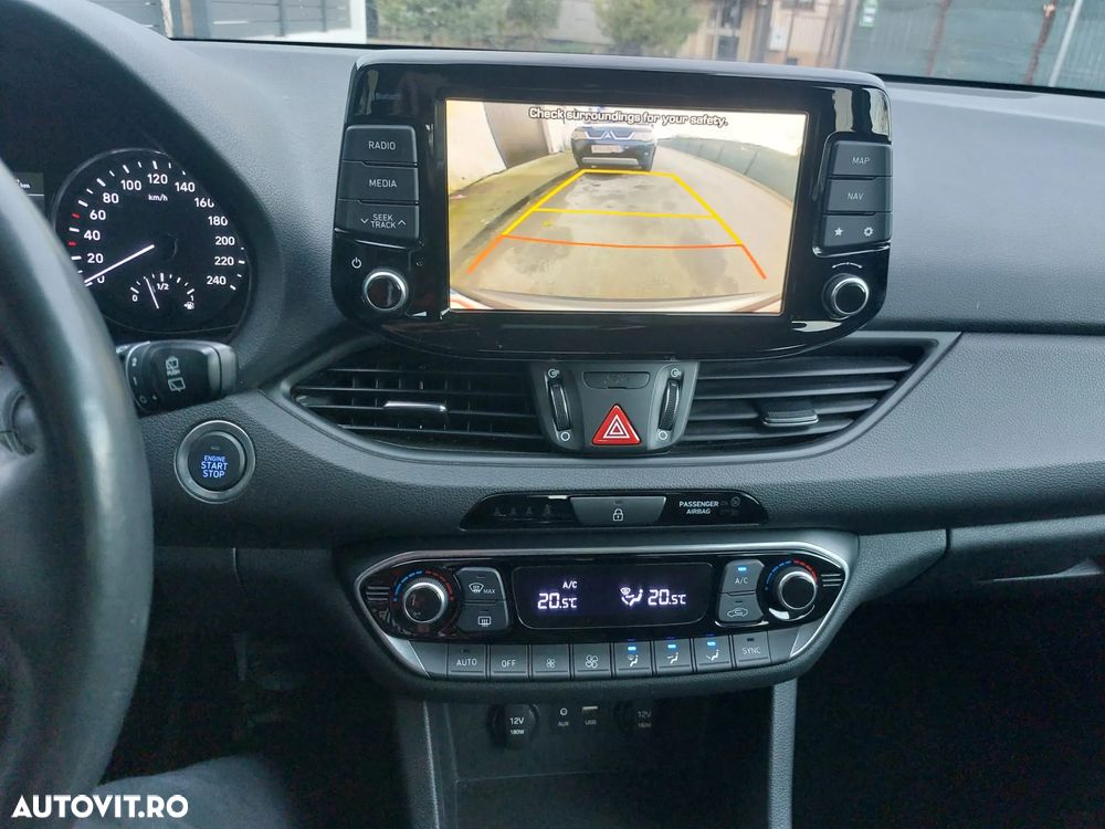 Hyundai i30 Kombi 1.0 T-GDI Premium - 8