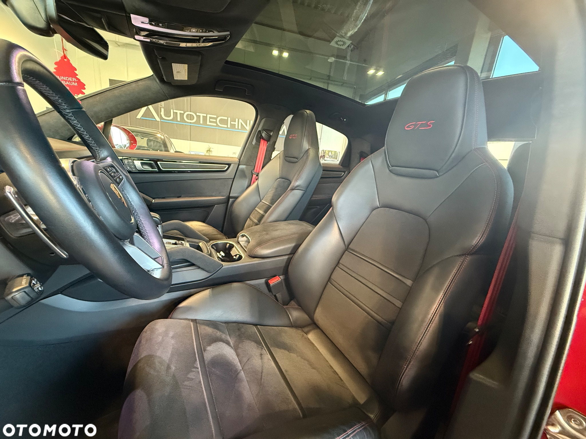 Porsche Cayenne Coupe GTS - 7