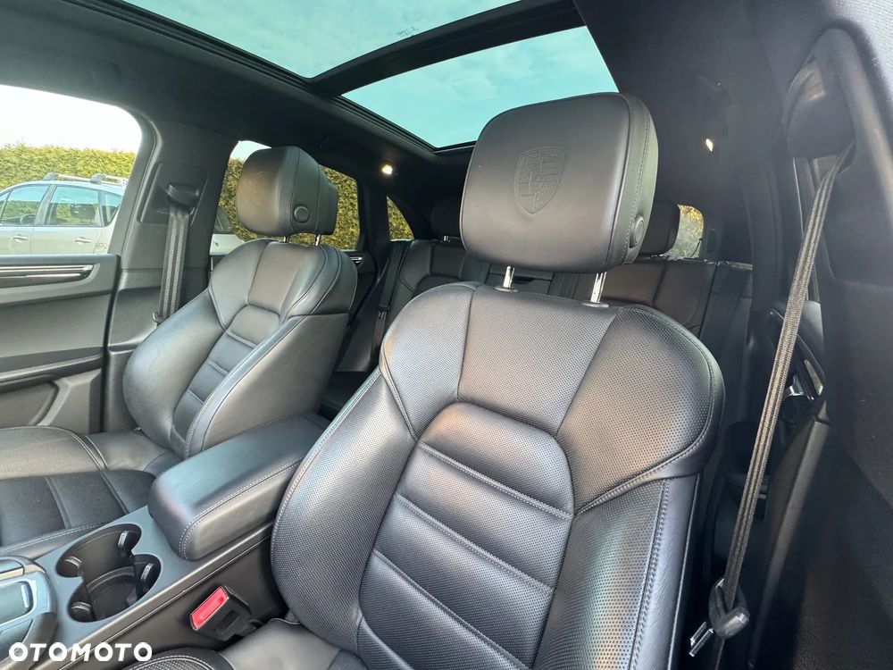 Porsche Macan - 23