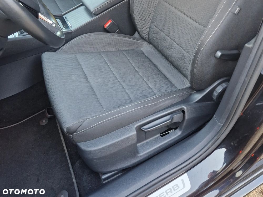 Skoda Superb 1.4 TSI ACT Ambition - 10