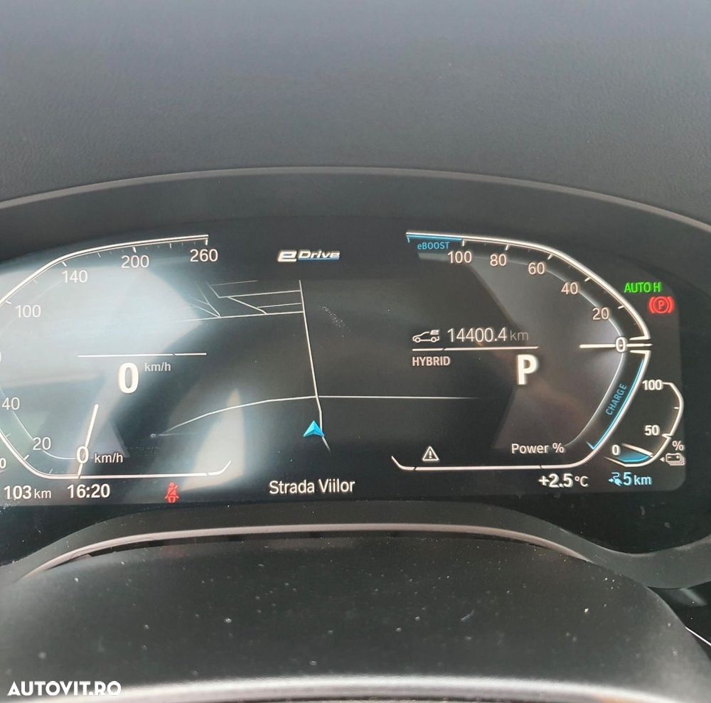 BMW Seria 5 530e iPerformance Aut. - 25