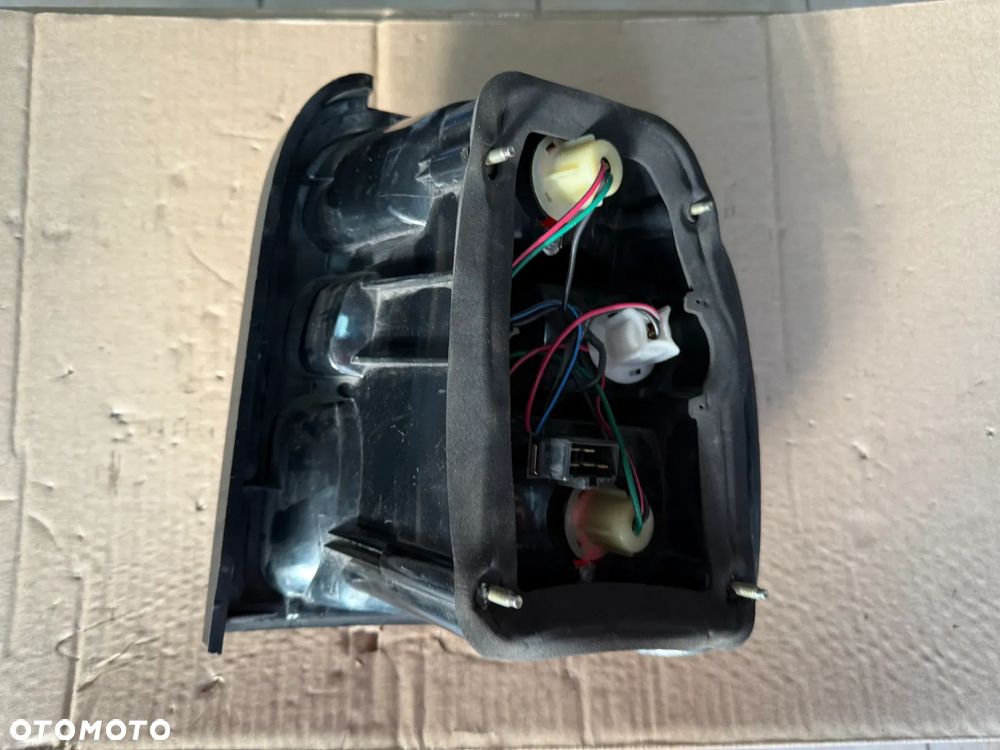 Reflektor / lampa tylna Kia Sportage I LIFT - lewy tył - oryginalna - 2