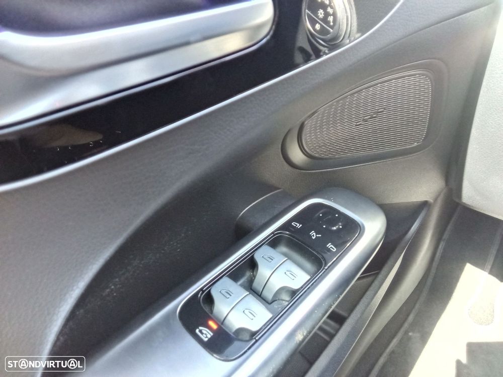 Mercedes-Benz C 220 d Avantgarde - 27