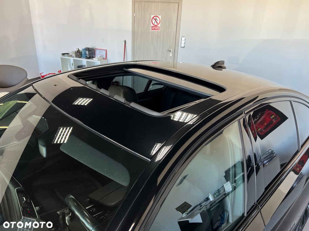 BMW Seria 5 520e M Sport sport - 10