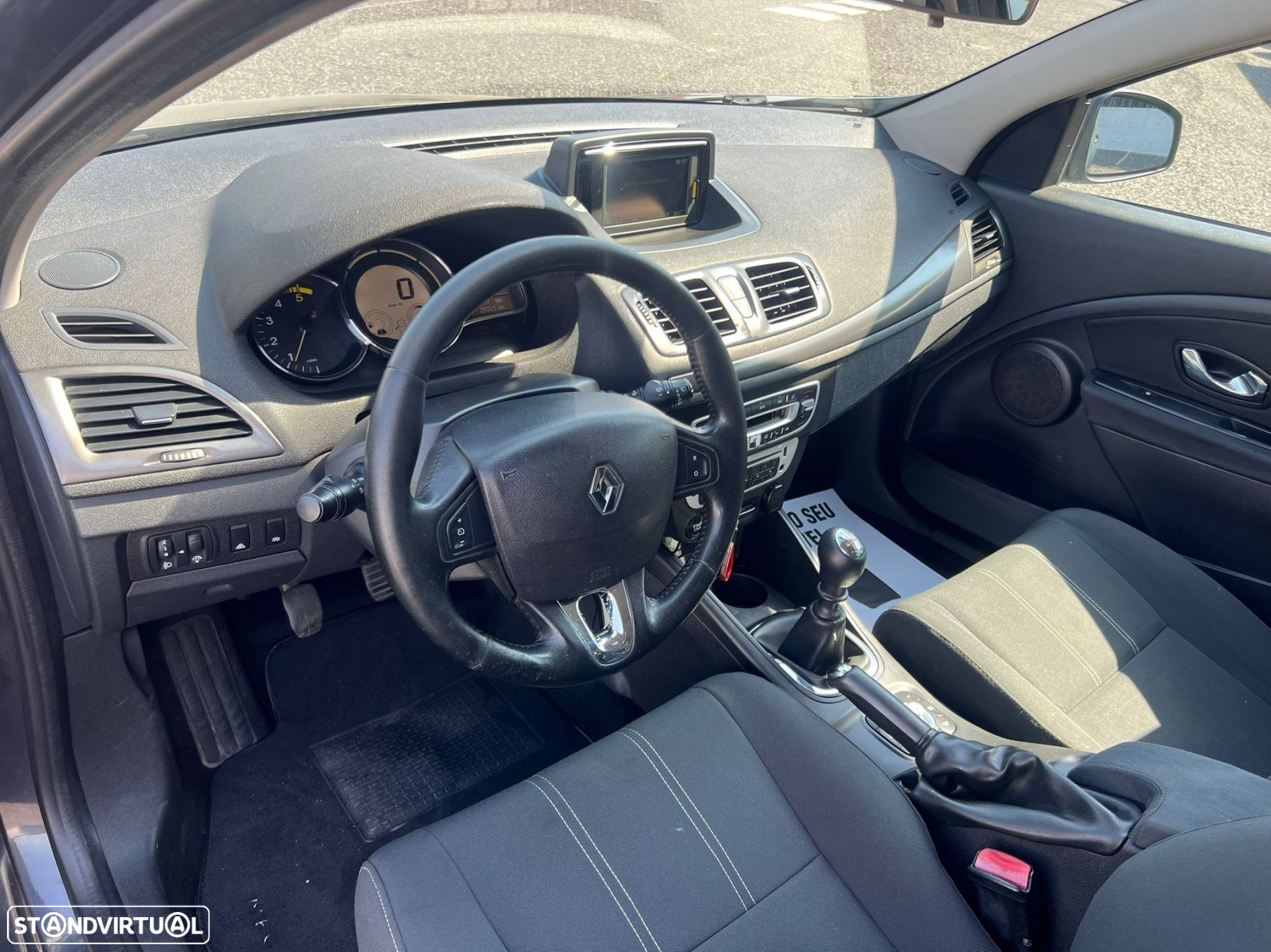 Renault Mégane 1.5 dCi Comfort SS - 7