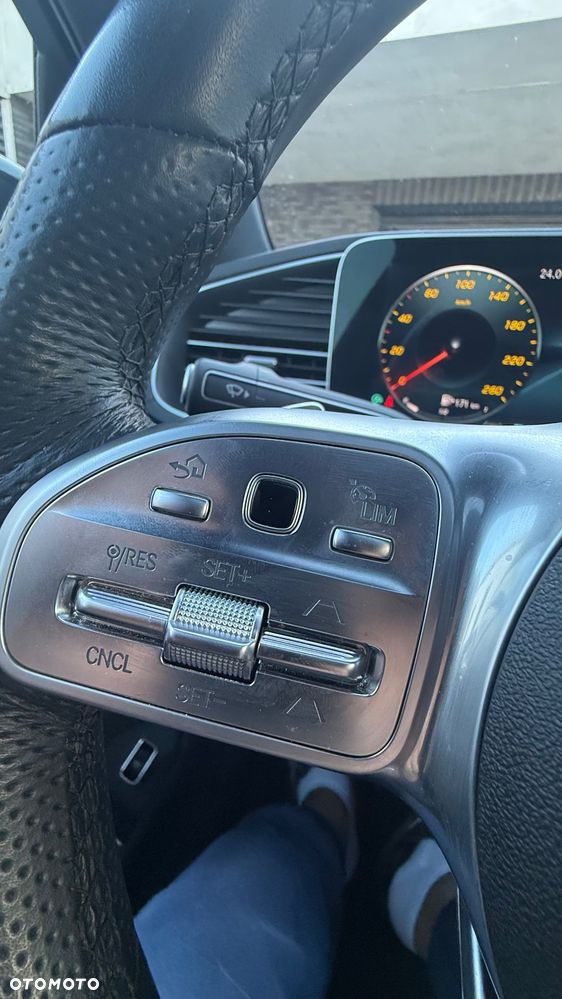 Mercedes-Benz GLE 300 d 4-Matic - 20