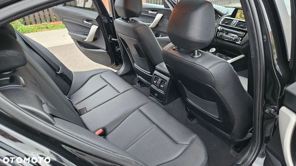 BMW Seria 1 116d EfficientDynamics Edition Sport Line - 14