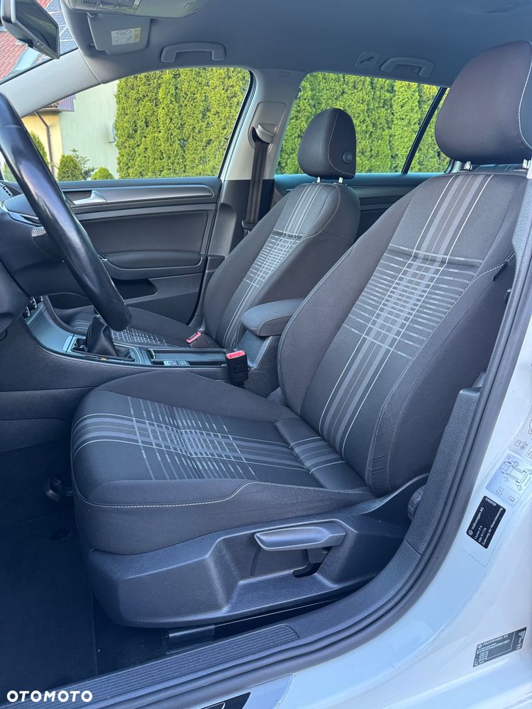 Volkswagen Golf 1.6 TDI BlueMotion Technology Lounge - 13