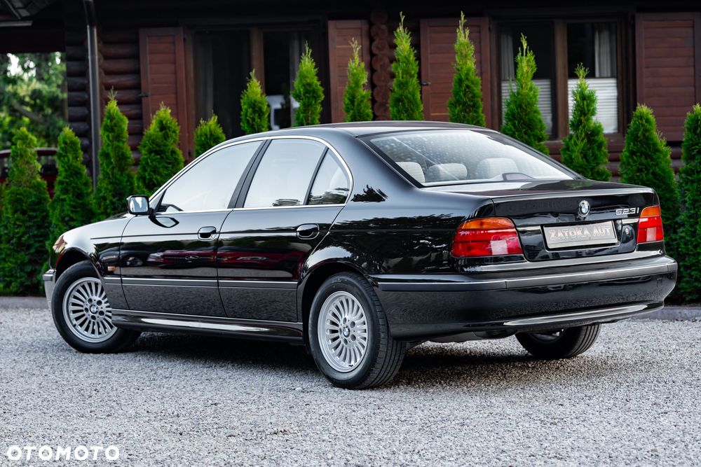 BMW Seria 5 - 10