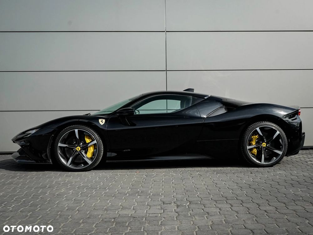 Ferrari SF90 Stradale - 3