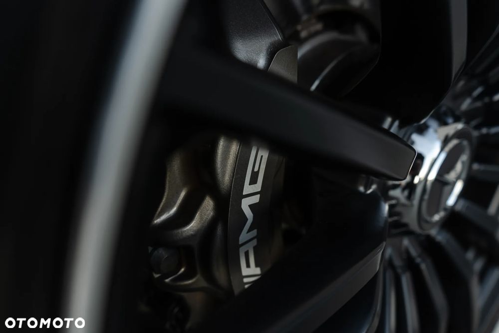 Mercedes-Benz AMG GT 53 4Matic+ 4D Speedshift TCT 9G - 33