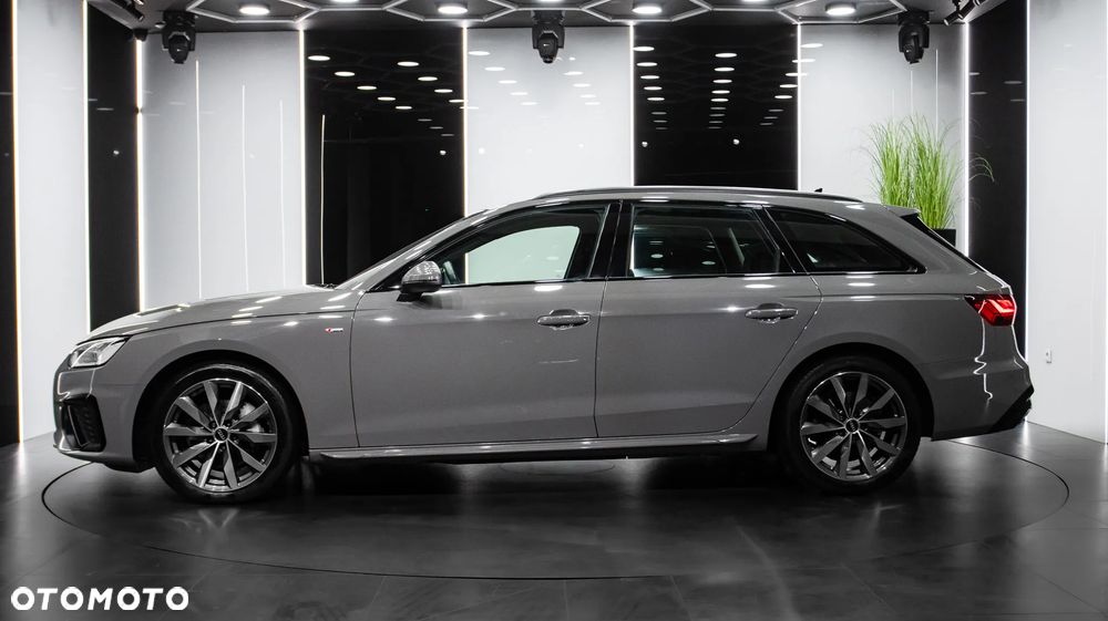 Audi A4 Avant 2022 photo 4