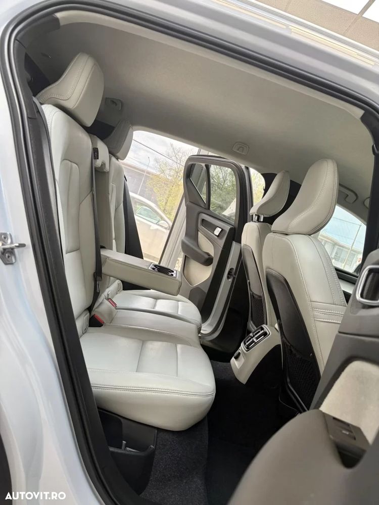 Volvo XC 40 - 11