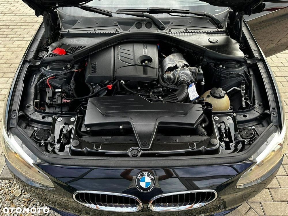BMW Seria 1 116i - 23