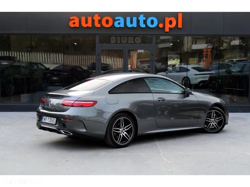 Mercedes-Benz Klasa E 220 d Coupe 4-Matic 9G-TRONIC - 6
