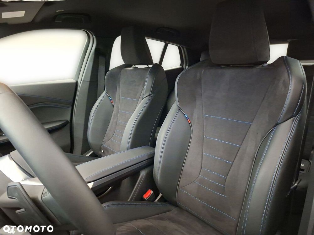 BMW iX2 - 13