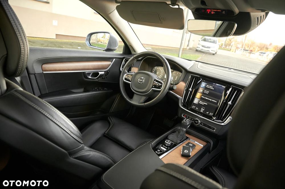 Volvo S90 - 31