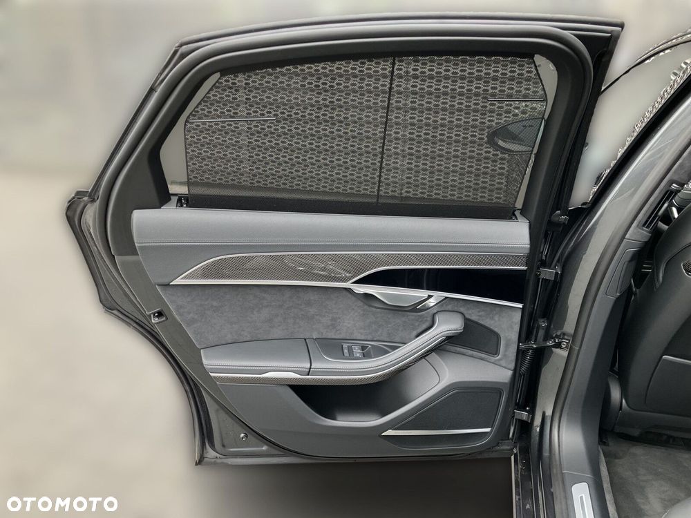 Audi A8 - 32