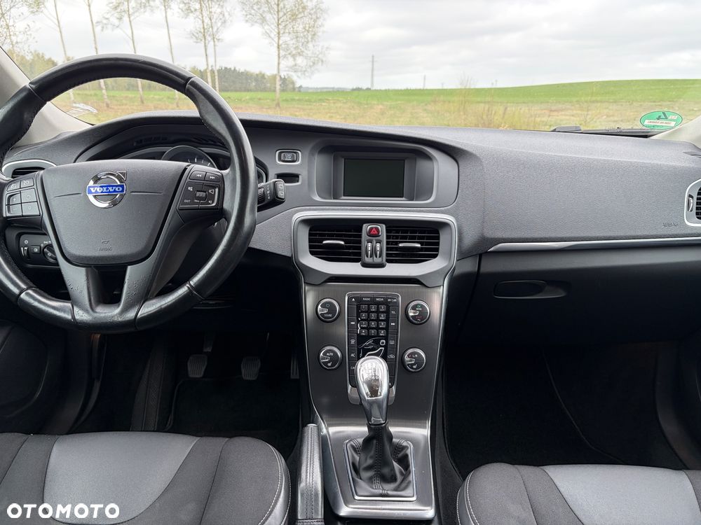 Volvo V40 T3 Kinetic - 9