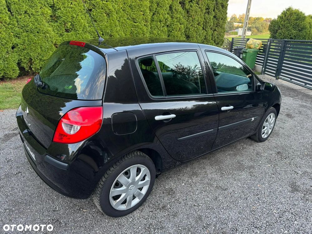 Renault Clio 1.2 16V 75 Collection - 6