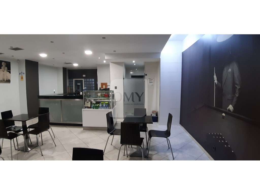 Espaço Comercial com 160m2 ao Terminal Rodoviário em Vila Real - Grande imagem: 4/6