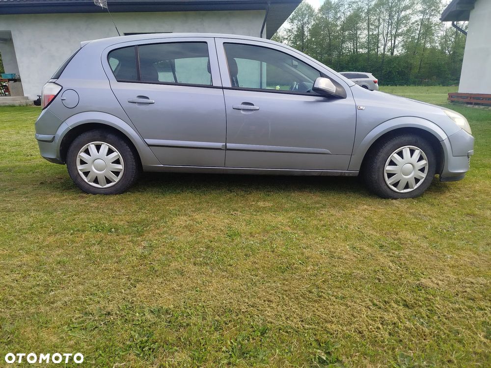 Opel Astra - 4