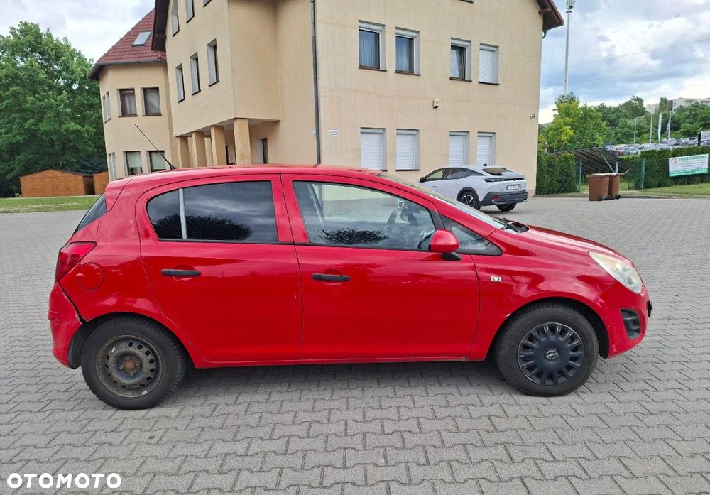 Opel Corsa - 8