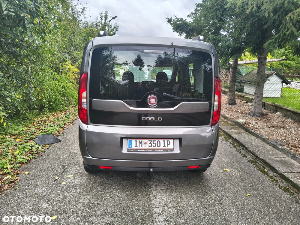 Fiat Doblo 1.4 16V Emotion - 11