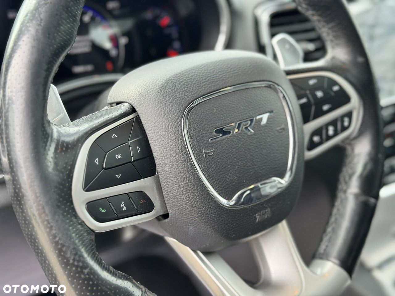 Jeep Grand Cherokee - 22
