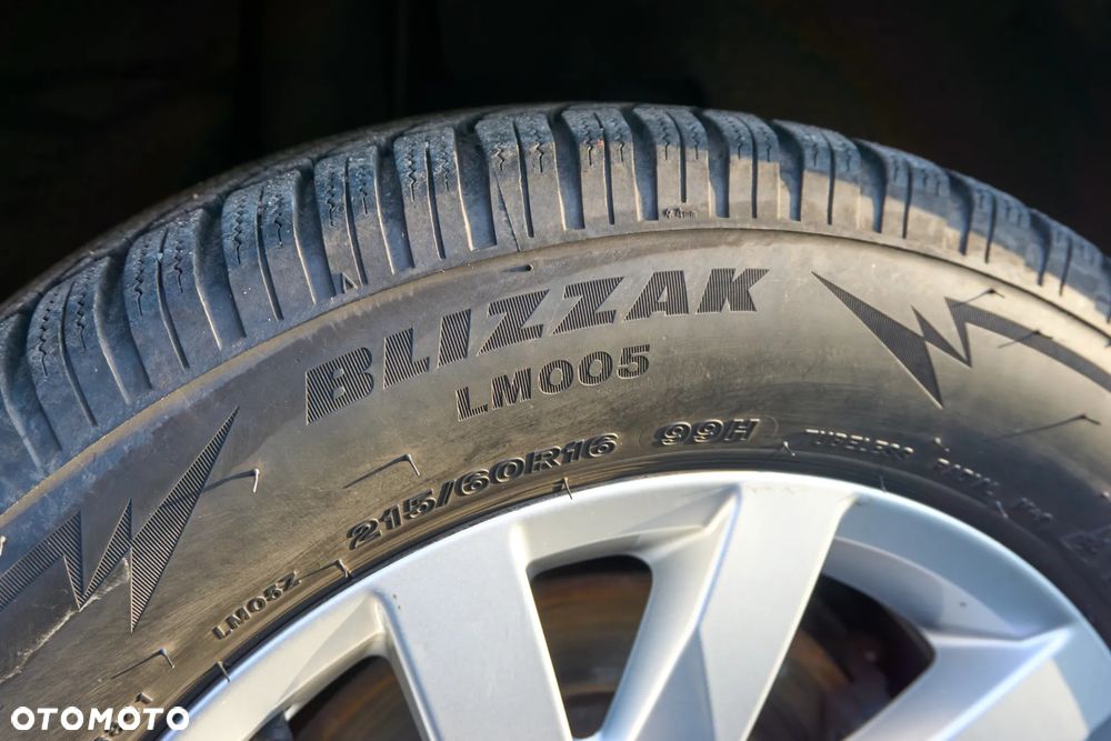 Volkswagen Passat 2.0 TDI SCR Trendline - 29