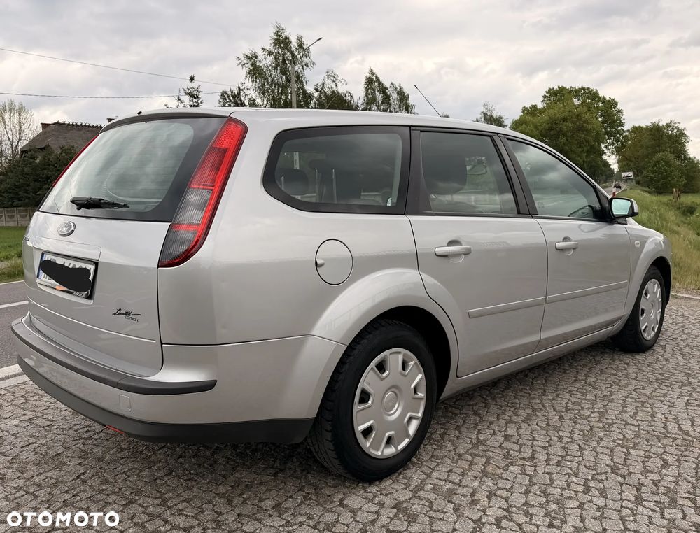 Ford Focus 1.6 Ambiente - 5