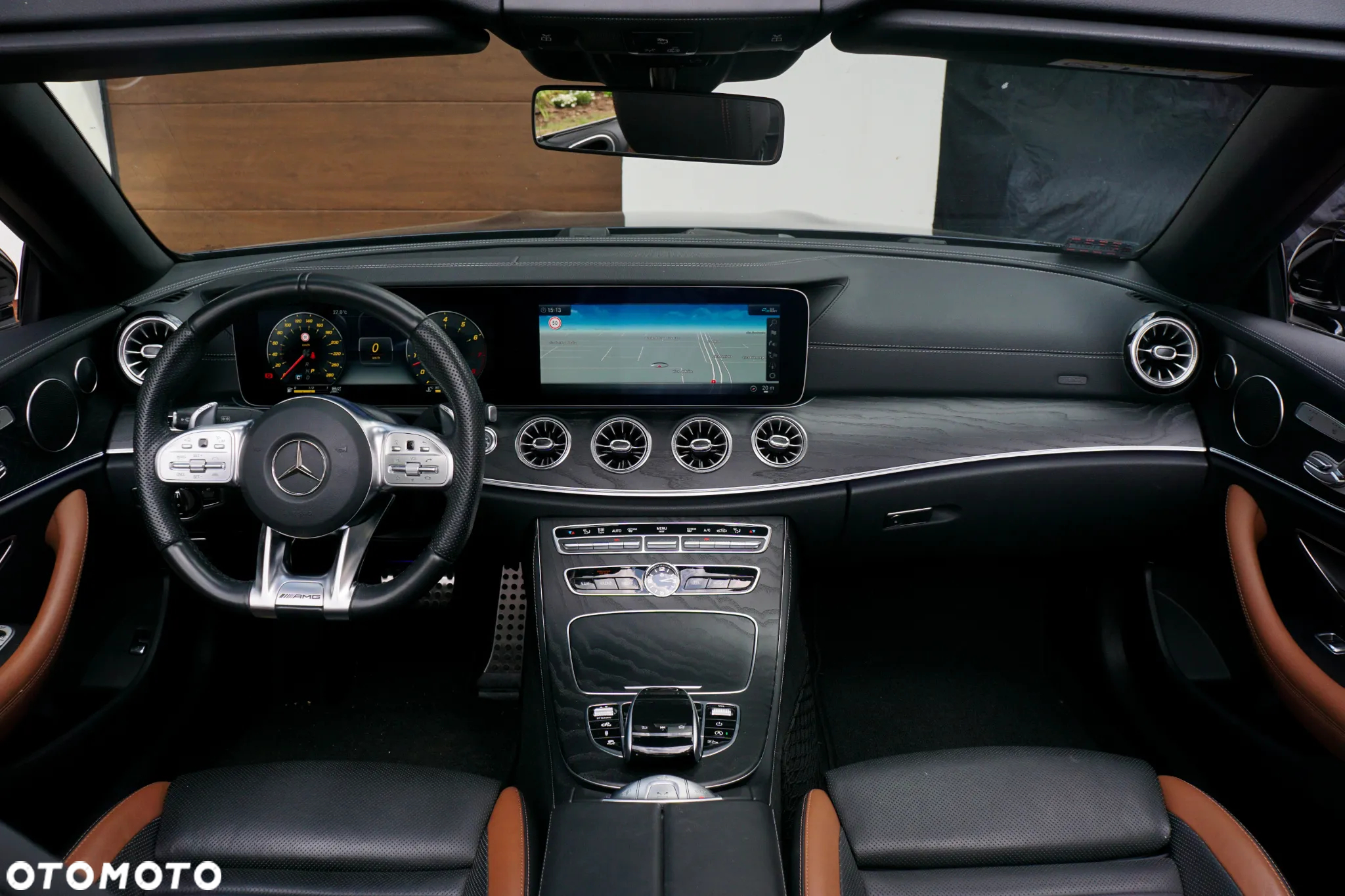 Mercedes-Benz Klasa E AMG 53 Kabriolet 4-Matic+ 9G-TRONIC - 3