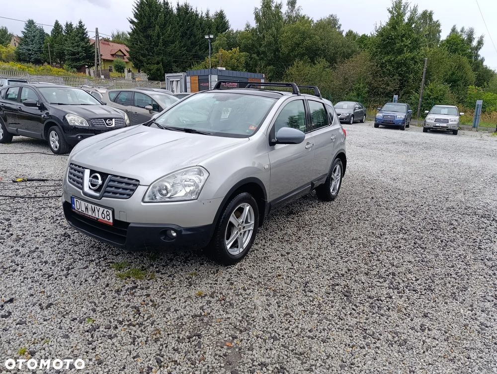 Nissan Qashqai - 2