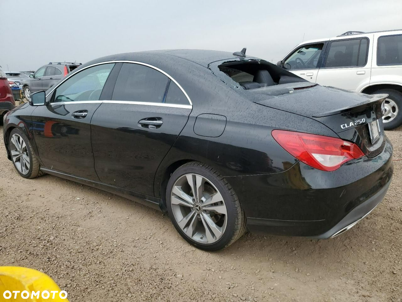 Mercedes-Benz CLA - 2