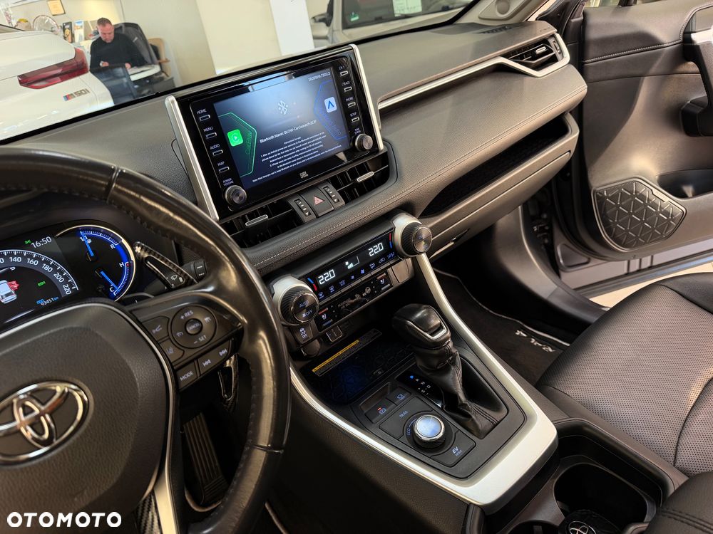 Toyota RAV4 2.5 Hybrid Black Edition by JBL 4x4 - 28