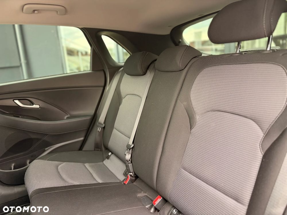 Hyundai i30 1.4 Comfort - 13