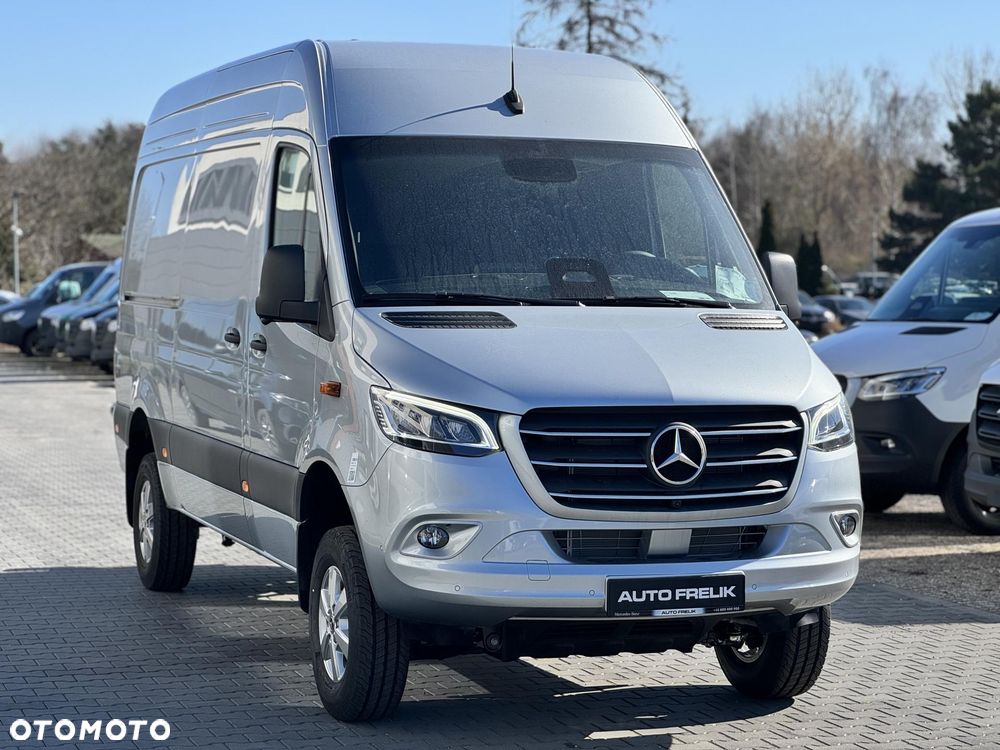 Mercedes-Benz Sprinter - 2