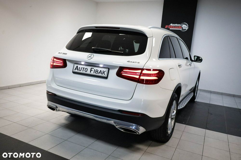 Mercedes-Benz GLC - 13