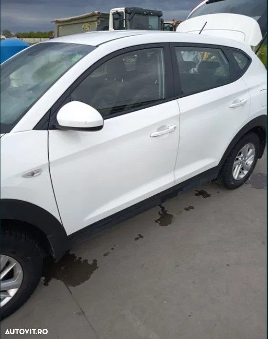 Hyundai Tucson 1.6 GDI 2WD 6MT Comfort - 6