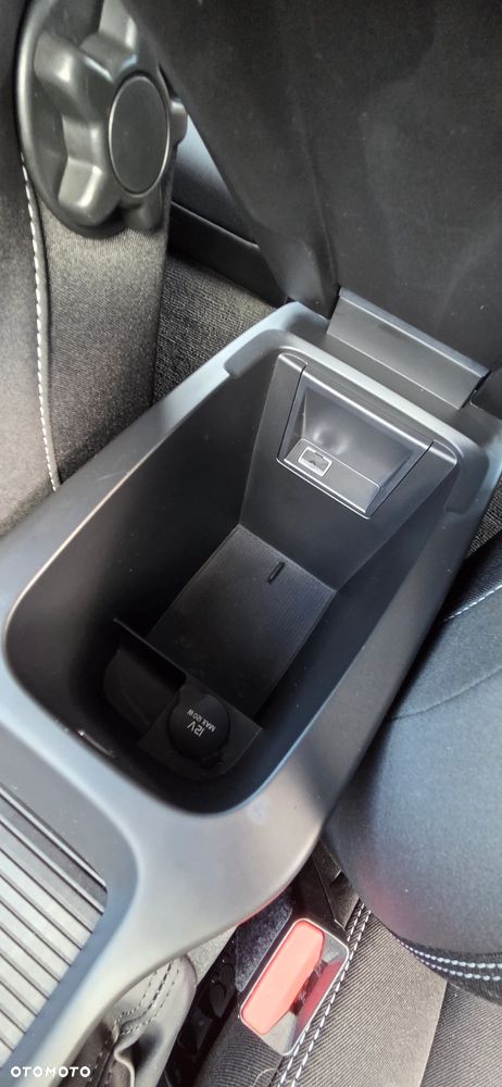 Volvo V40 T3 Drive-E Momentum - 15