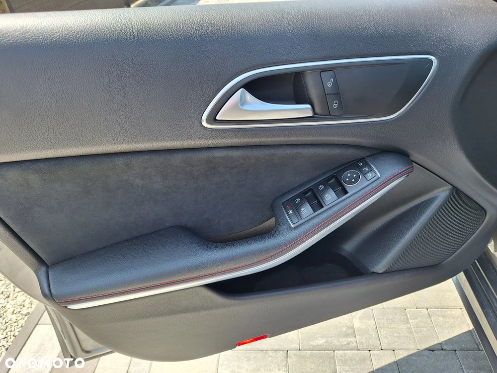 Mercedes-Benz Klasa A 180 (BlueEFFICIENCY) AMG Sport - 19