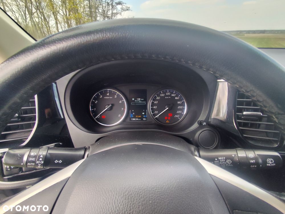 Mitsubishi Outlander 2.0 2WD - 23
