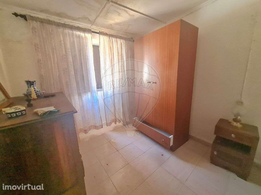 Moradia T2 para venda - Grande imagem: 2/15