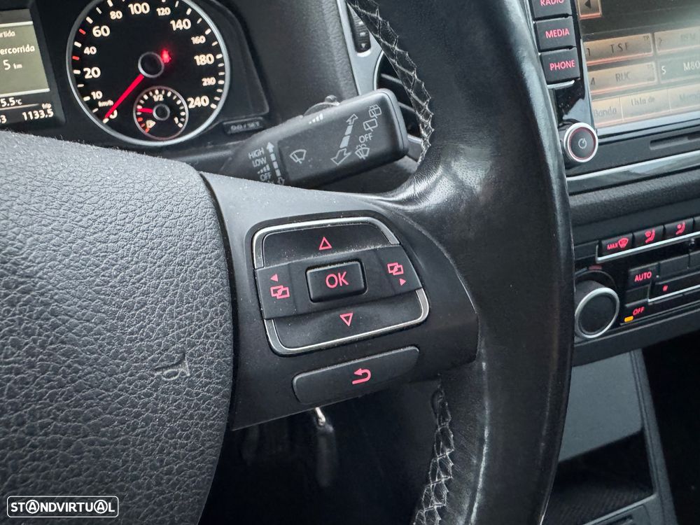 VW Tiguan 2.0 TDi Sport BlueMotion - 19